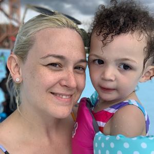 Meet your Posher, Caitlin